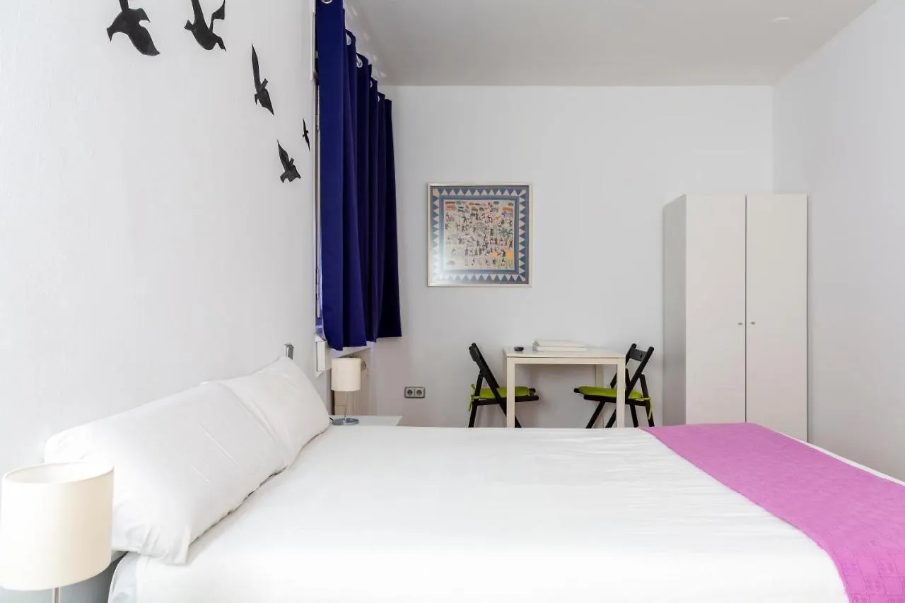 Monrooms Barcelona Pensión